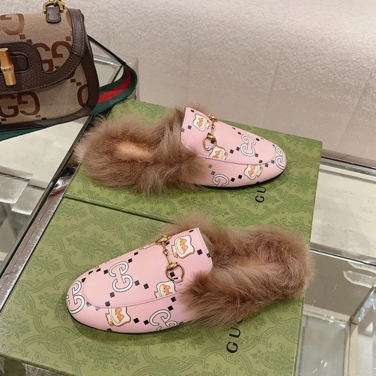 Gucci Shoe 